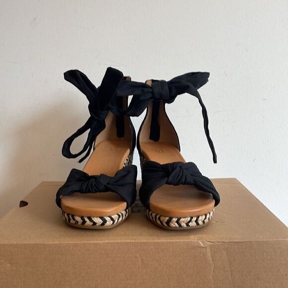 UGG Yarrow Espadrille Wedge Sandals Black Women Size 7.5/UK 5.5/EU 38.5 - Picture 8 of 13